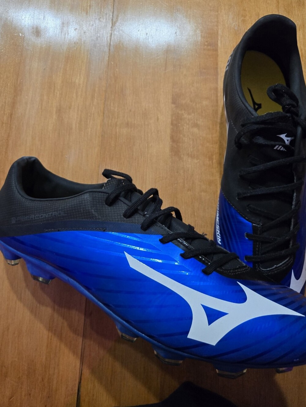 Mizuno Basara 101 MD Size 13